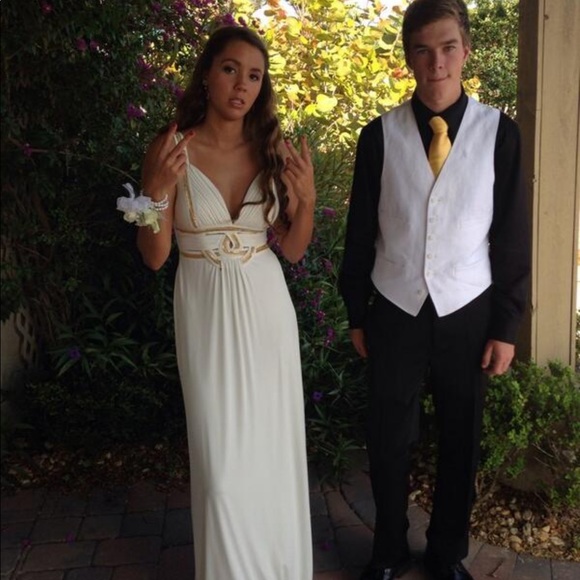 White prom dress - Picture 2 of 2